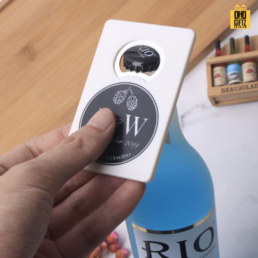 ที่เปิดขวดการ์ด พิมพ์ไม่จำกัดสี สกรีนโลโก้  ทำเป็นของพรีเมี่ยมได้