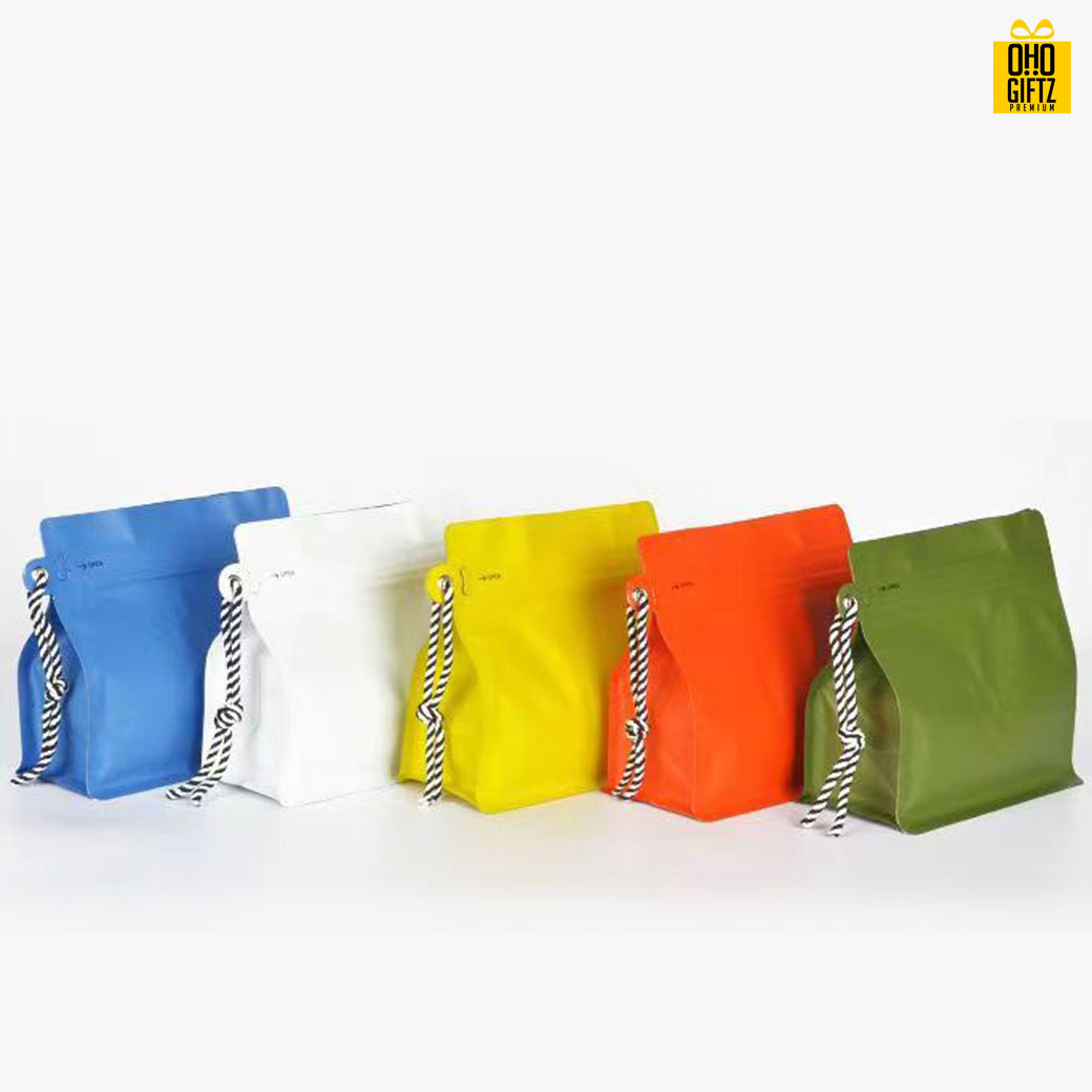 ถุงใส่กาแฟซิปล็อค สกรีนโลโก้ ทำเป็นของพรีเมี่ยม