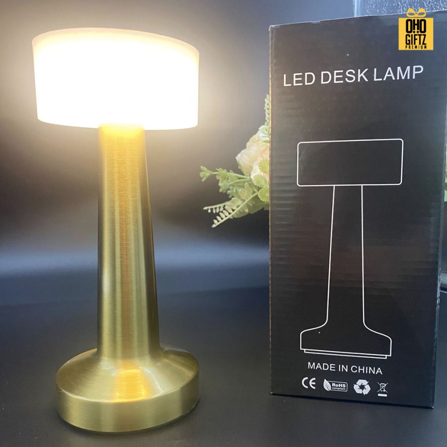โคมไฟตั้งโต๊ะไร้สายปรับแสงแบบสัมผัส สกรีนโลโก้ ทำเป็นของพรีเมี่ยม ของที่ระลึกได้