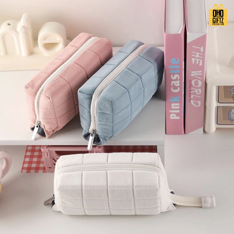 กระเป๋าใส่เครื่องสำอาง เครื่องเขียน สกรีนโลโก้ ทำเป็นของพรีเมี่ยม