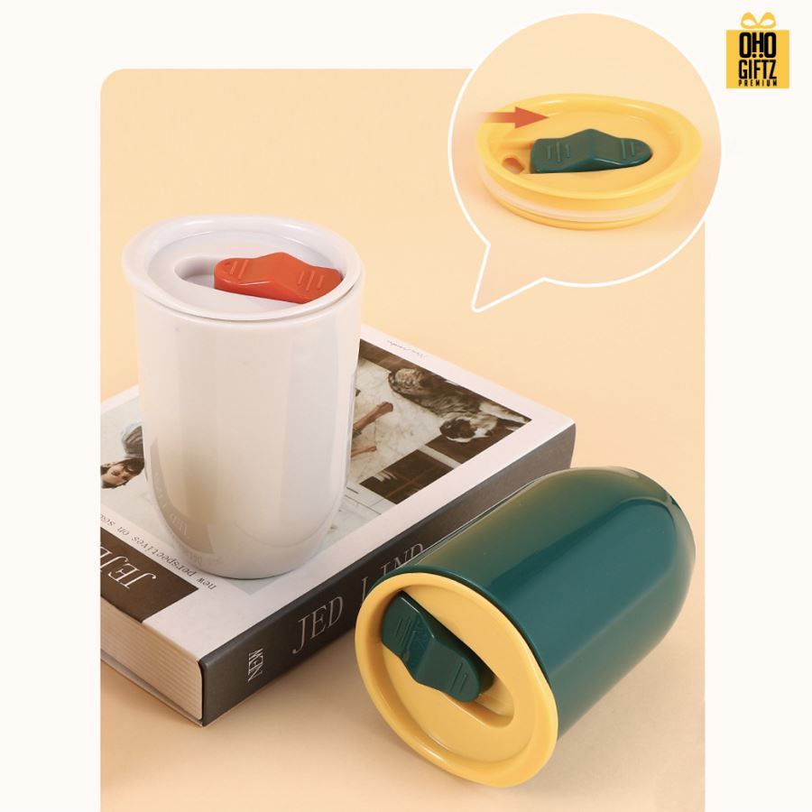 ถ้วยน้ำพลาสติคทรง U สกรีนโลโก้ ทำเป็นของพรีเมี่ยมได้