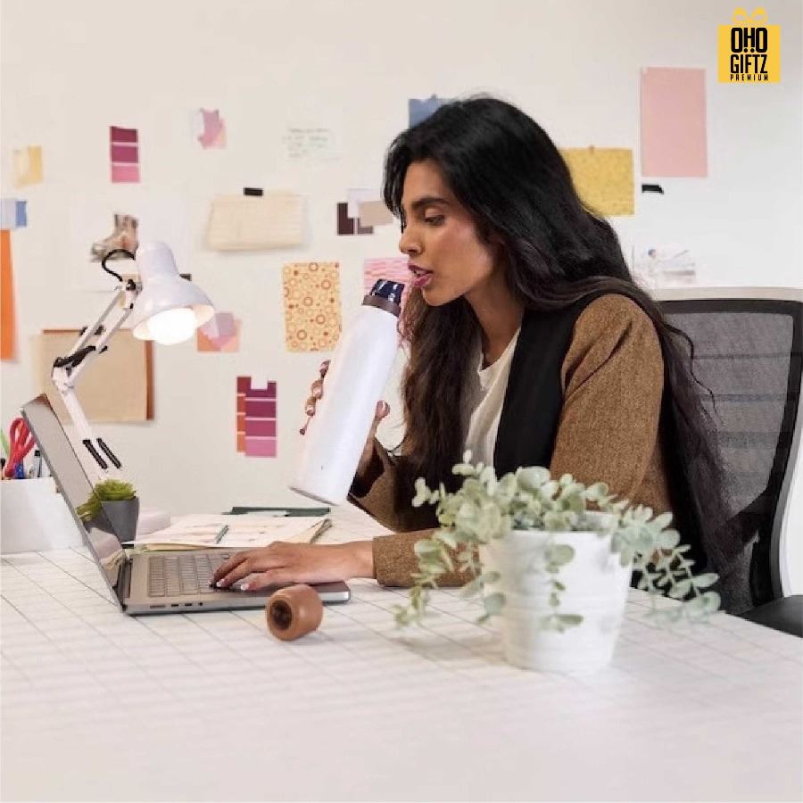 ขวดสแตนเลสมีฝาปิด 2 ชั้น สกรีนโลโก้ ทำเป็นของพรีเมี่ยมได้