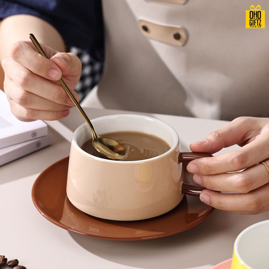 แก้วกาแฟพร้อมจาน สกรีนชื่อ สกรีนโลโก้ ทำเป็นของพรีเมี่ยมได้