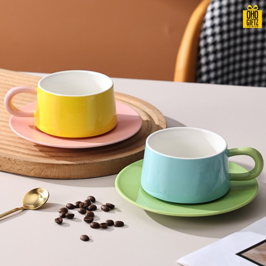 แก้วกาแฟพร้อมจาน สกรีนชื่อ สกรีนโลโก้ ทำเป็นของพรีเมี่ยมได้