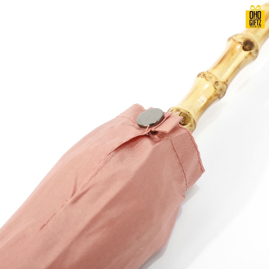 ร่มด้ามไม้ไผ่สไตล์วินเทจ สกรีนโลโก้ ทำเป็นสินค้าพรีเมี่ยม ของชำร่วย