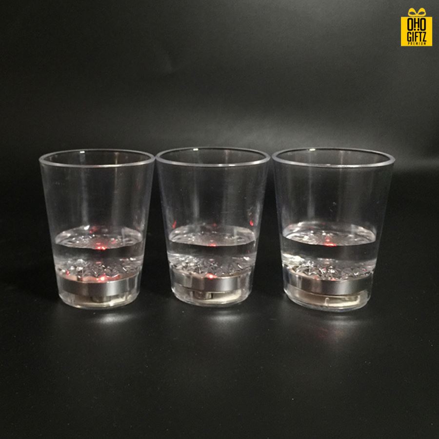 แก้วช็อตมีไฟ LED  สกรีนโลโก้ สกรีนชื่อร้าน ทำเป็นของพรีเมี่ยมได้