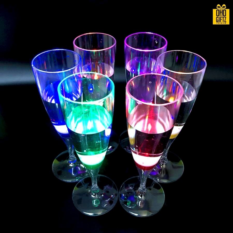 แก้วแชมเปญเรืองแสง LED  สกรีนโลโก้ สกรีนชื่อร้าน ทำเป็นของพรีเมี่ยมได้