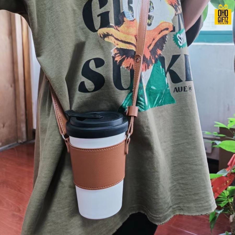 ปลอกหุ้มแก้วสายยาวหนังPU สกรีนโลโก้ ทำเป็นของพรีเมี่ยม