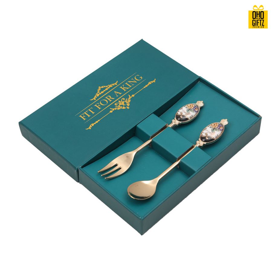 เซ็ตช้อนส้อมสไตล์วินเทจ พิมพ์สติกเกอร์ชื่อฟรี ทำเป็นของพรีเมี่ยม ของชำร่วยงานเเต่งงานได้