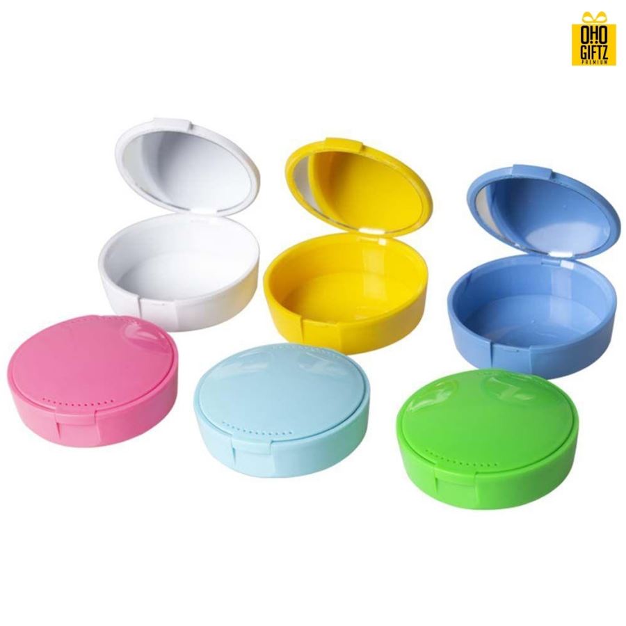 กล่องเก็บรีเทนเนอร์ สกรีนชื่อ สกรีนโลโก้ ทำเป็นของพรีเมี่ยมได้