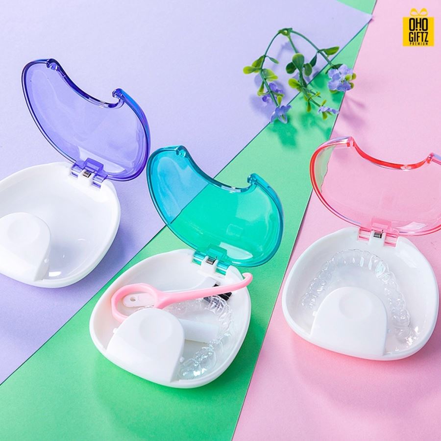 กล่องใส่รีเทนเนอร์ สกรีนชื่อ สกรีนโลโก้ ทำเป็นของพรีเมี่ยมได้