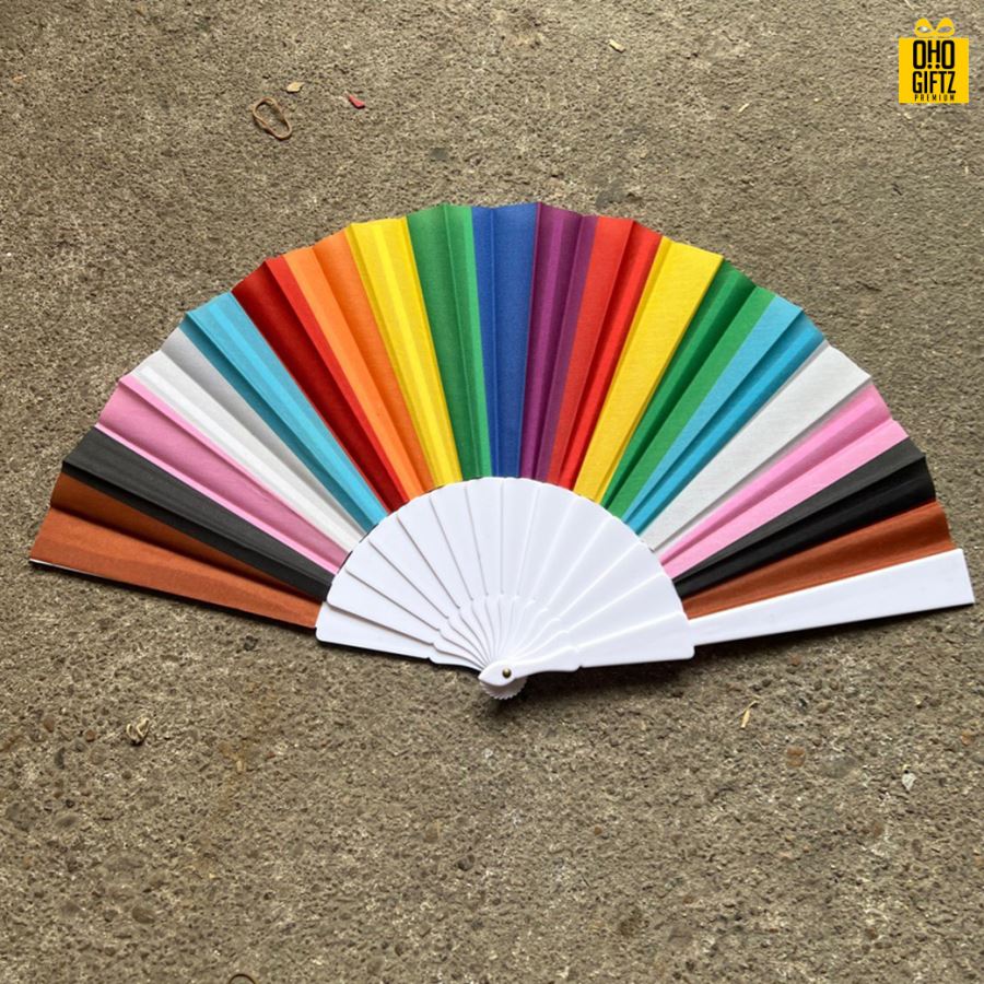 พัดสายรุ้ง สกรีนโลโก้ ทำเป็นสินค้าพรีเมี่ยม ของชำร่วย ของที่ระลึก