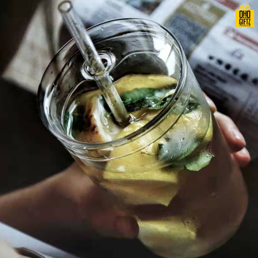 แก้วน้ำพร้อมฝาปิดทรงสูง สกรีนชื่อ สกรีนโลโก้ ทำเป็นของพรีเมี่ยมได้