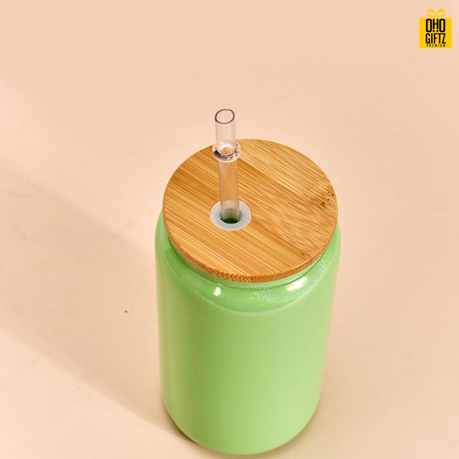 แก้วทรงกระป๋องฝาไม้พร้อมหลอด สกรีนชื่อ สกรีนโลโก้ ทำเป็นของพรีเมี่ยมได้