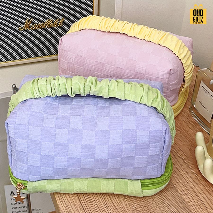 กระเป๋าเครื่องสำอางทรง Butter ผลิตโลโก้ ติดลาเบล ทำเป็นของพรีเมี่ยม