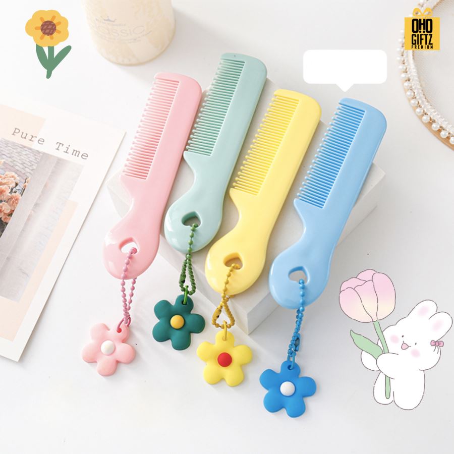 หวีพกพาน่ารัก มีพวงกุญแจดอกไม้ สกรีนโลโก้  ทำเป็นของพรีเมี่ยมได้