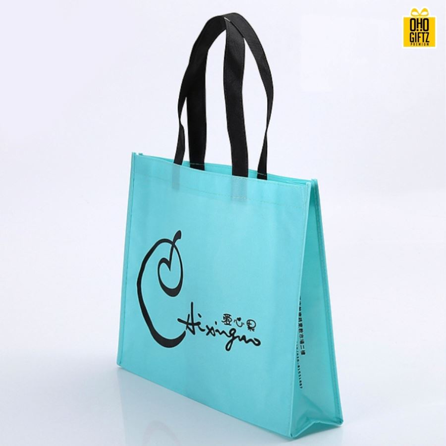 กระเป๋าทรง Tote Bag สกรีนชื่อ,โลโก้ ขั้นต่ำ 300 ชิ้น