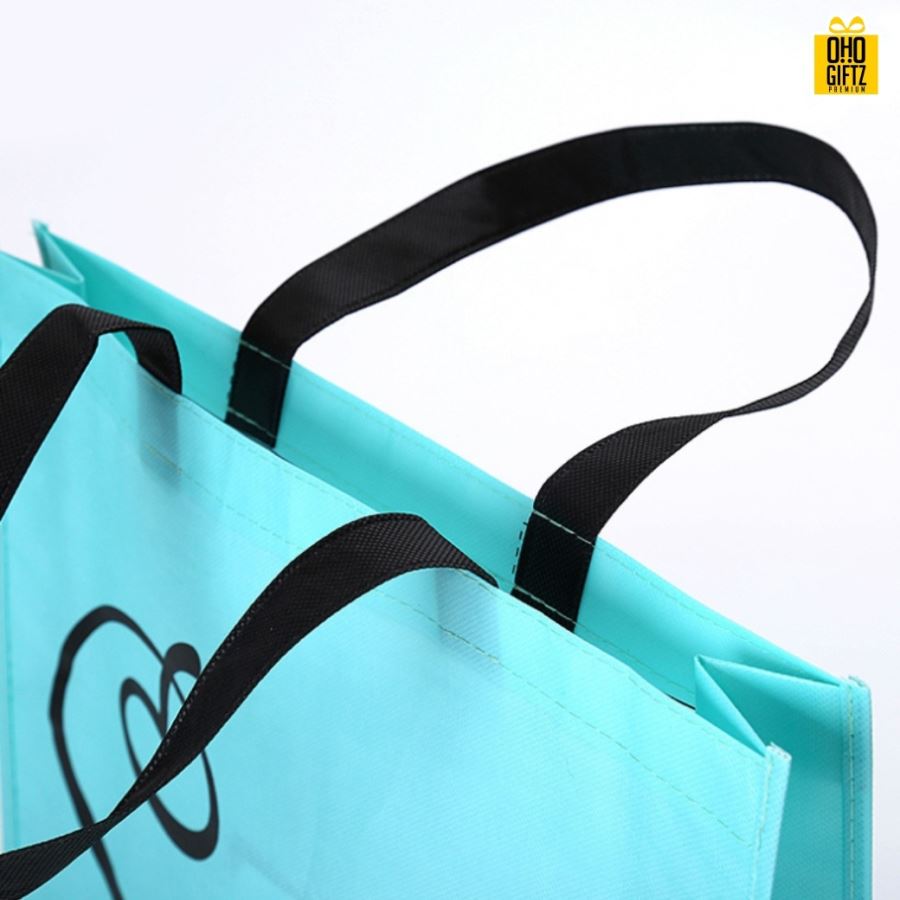 กระเป๋าทรง Tote Bag สกรีนชื่อ,โลโก้ ขั้นต่ำ 300 ชิ้น