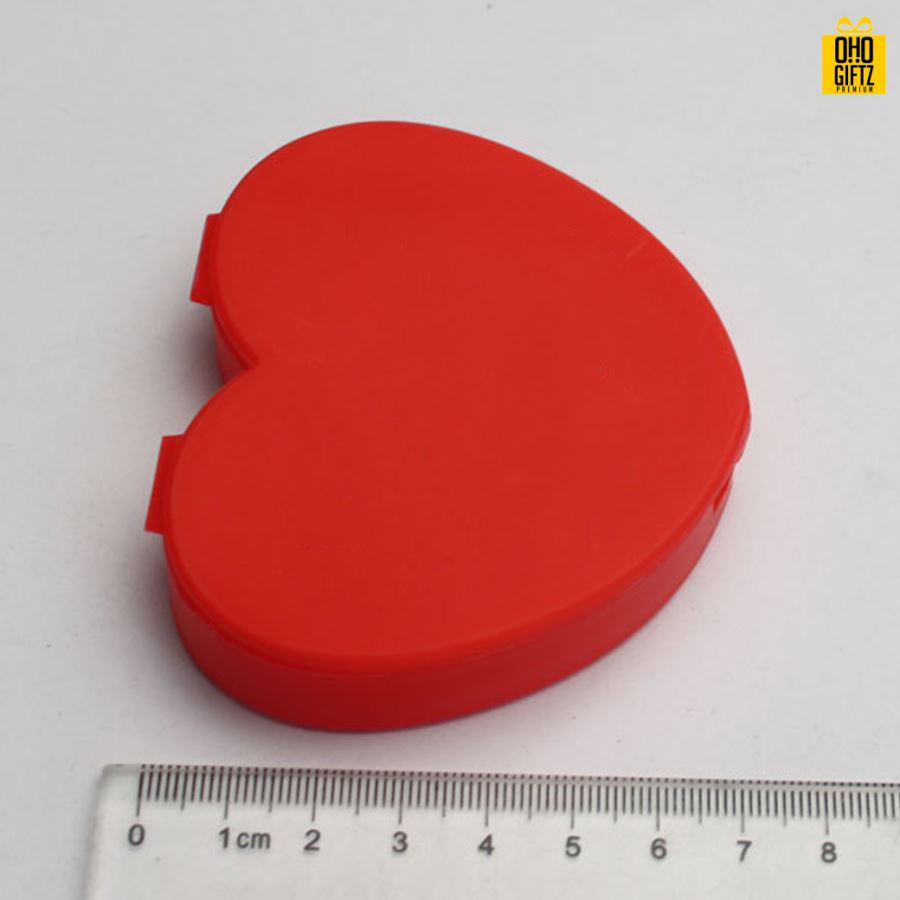 กล่องใส่ยารูปหัวใจ 2 ช่อง สกรีนชื่อ สกรีนโลโก้ ทำเป็นของพรีเมี่ยมได้