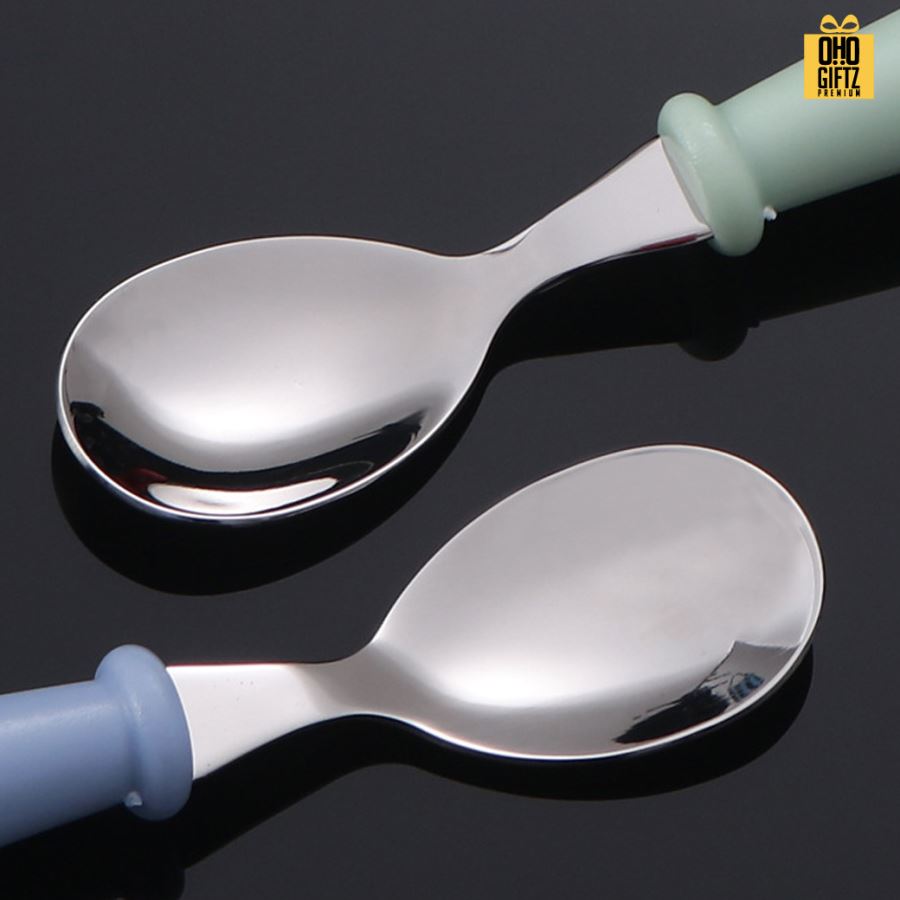 ชุดช้อนอาหารเด็ก สกรีนชื่อ สกรีนโลโก้ ทำเป็นของพรีเมี่ยมได้