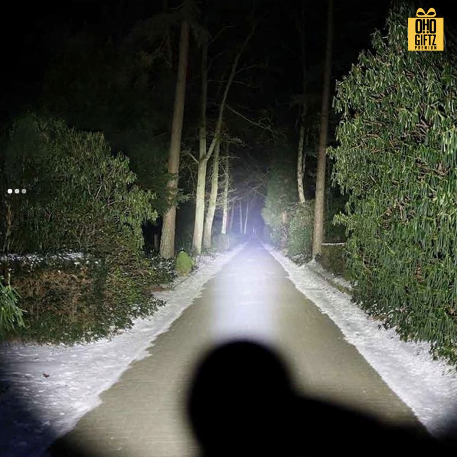 ไฟฉายส่องได้ไกล สกรีนโลโก้ ทำเป็นของพรีเมี่ยมได้