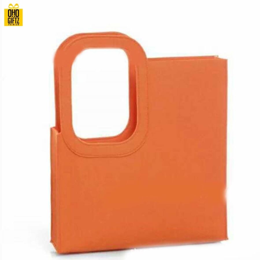 กระเป๋าผ้า Felt แบบถือ สกรีนโลโก้ ทำเป็นของพรีเมี่ยม ของชำร่วยได้