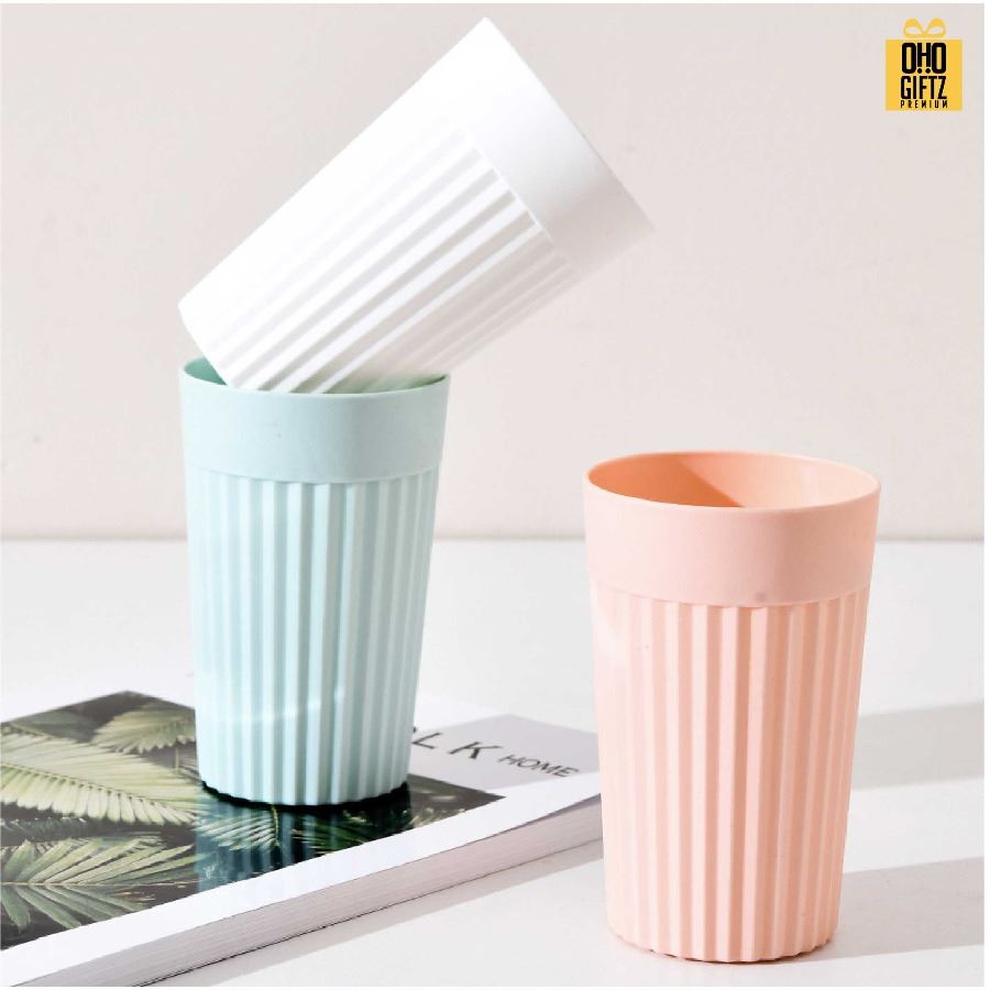 ถ้วยน้ำพลาสติก สกรีนโลโก้ ทำเป็นของพรีเมี่ยมได้