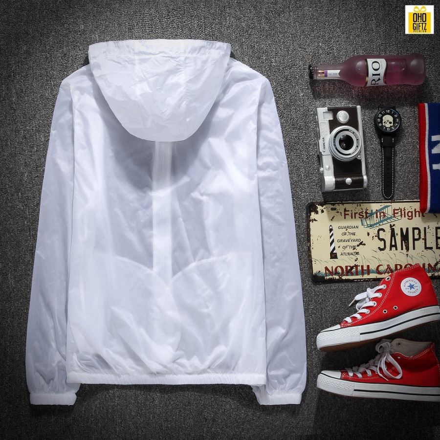 เสื้อคลุมกันลม & UV สกรีนโลโก้ ทำเป็นของพรีเมี่ยมได้