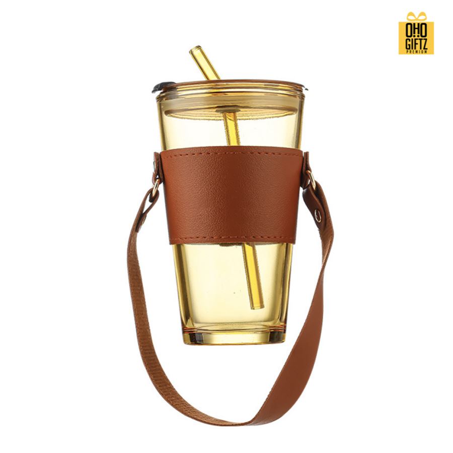 แก้วใสพร้อมปลอกสายหิ้วหนัง สกรีนชื่อ สกรีนโลโก้ ทำเป็นของพรีเมี่ยมได้