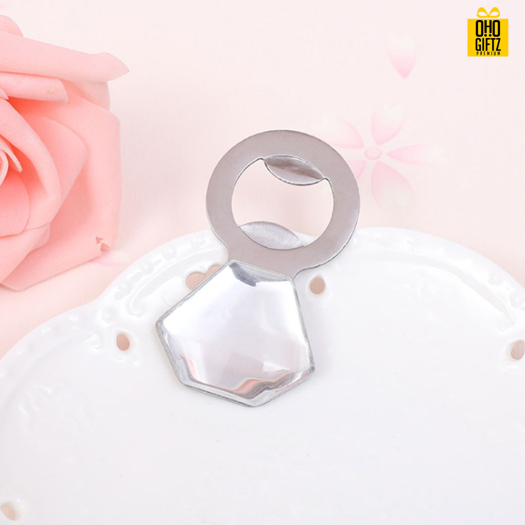 ที่เปิดขวดรูปแหวน พิมพ์สติกเกอร์ชื่อฟรี ทำเป็นของพรีเมี่ยม ของชำร่วยงานเเต่งงานได้