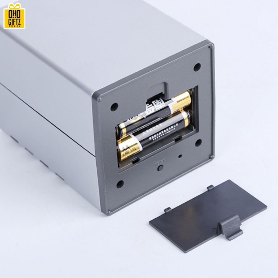 นาฬิกาพร้อมที่ใส่ปากกา ทรงเหลี่ยม สกรีนโลโก้ ทำเป็นของพรีเมี่ยมได้