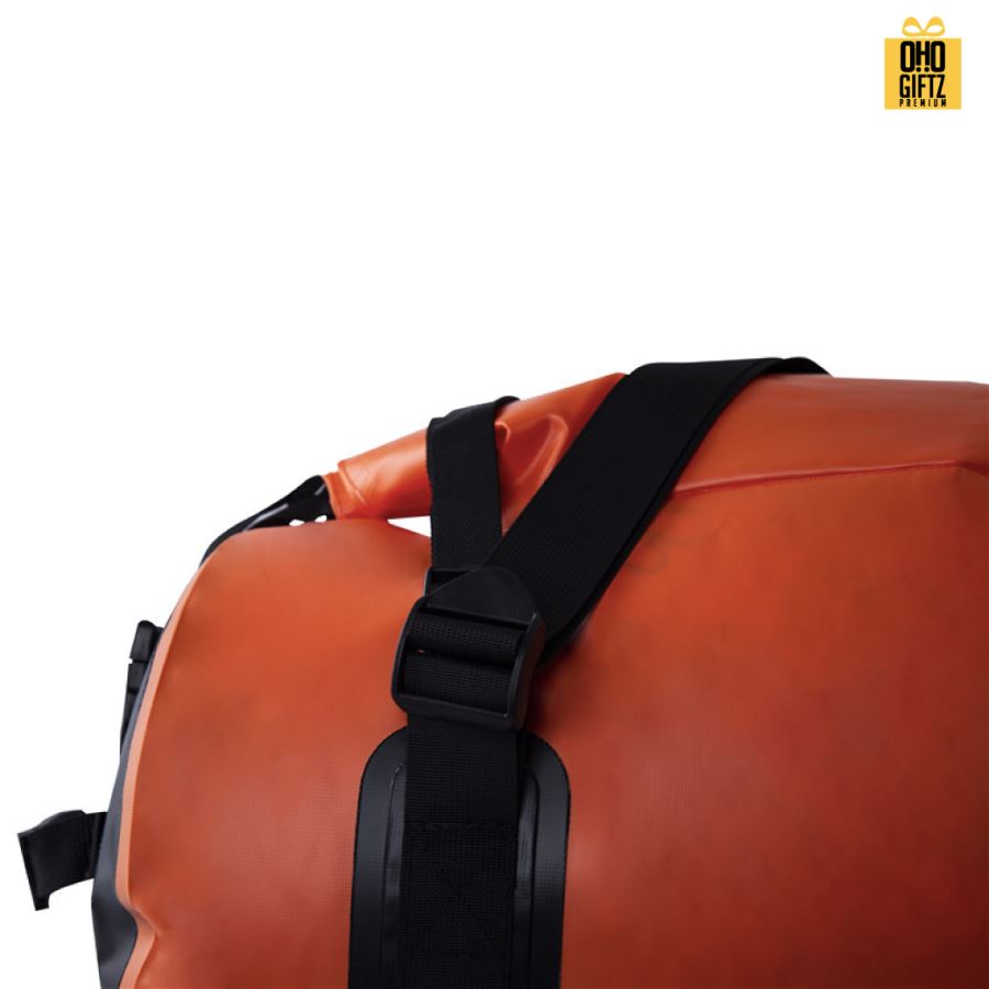 กระเป๋าทรงยาวกันน้ำ สกรีนโลโก้ ทำเป็นของพรีเมี่ยมได้