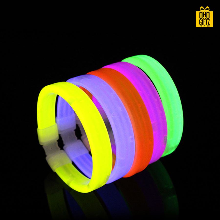 แท่งเรืองแสง สกรีนชื่อ สกรีนโลโก้ ทำเป็นของพรีเมี่ยมได้  