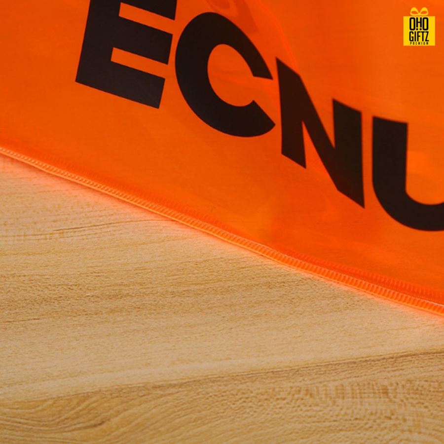 กระเป๋าหิ้ว PVC สกรีนโลโก้  ทำเป็นของพรีเมี่ยม