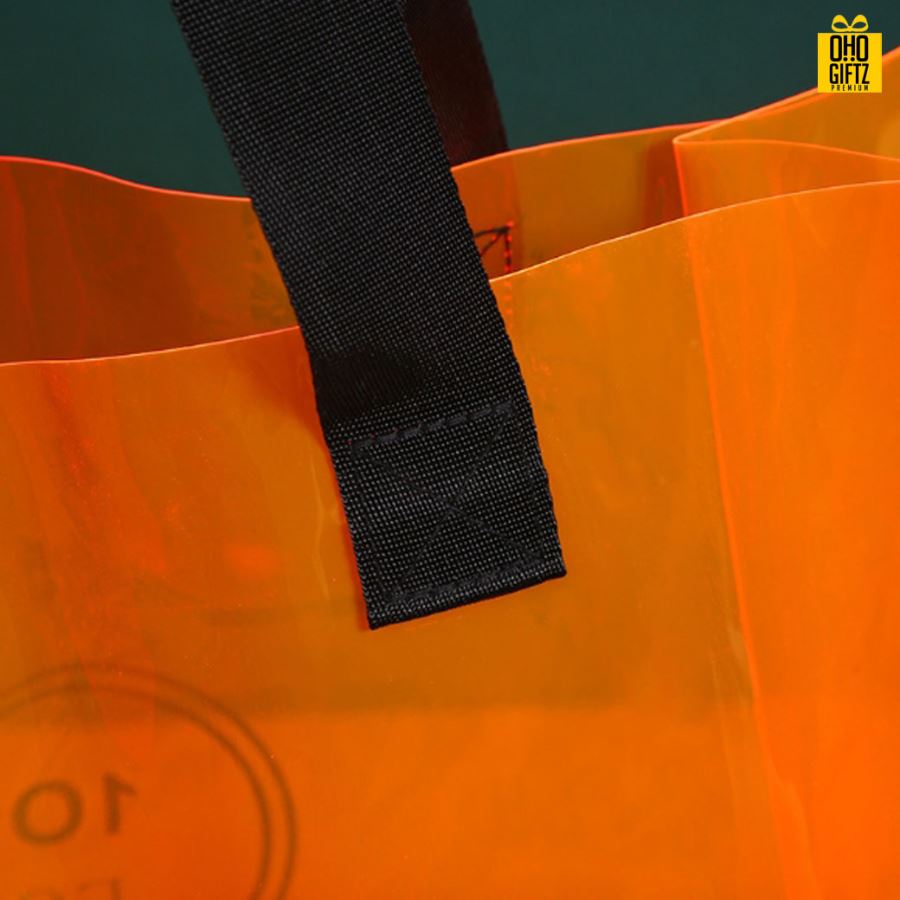 กระเป๋าหิ้ว PVC สกรีนโลโก้  ทำเป็นของพรีเมี่ยม