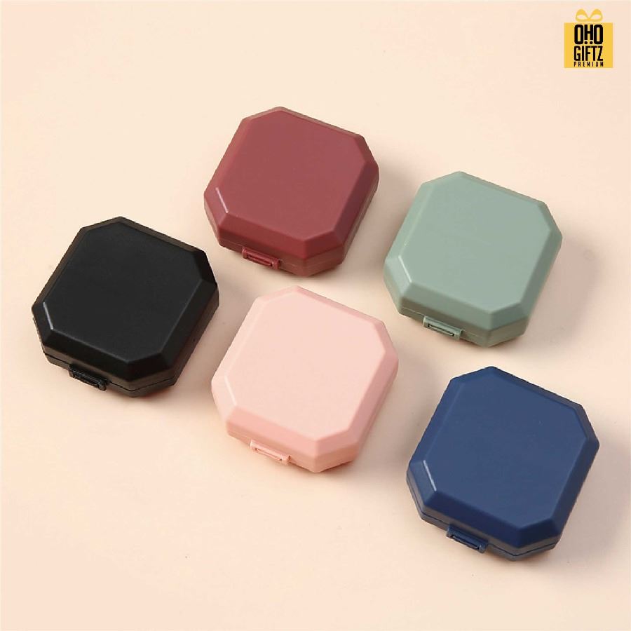 กล่องยาพกพา 6 ช่อง สกรีนชื่อ สกรีนโลโก้ ทำเป็นของพรีเมี่ยมได้ 