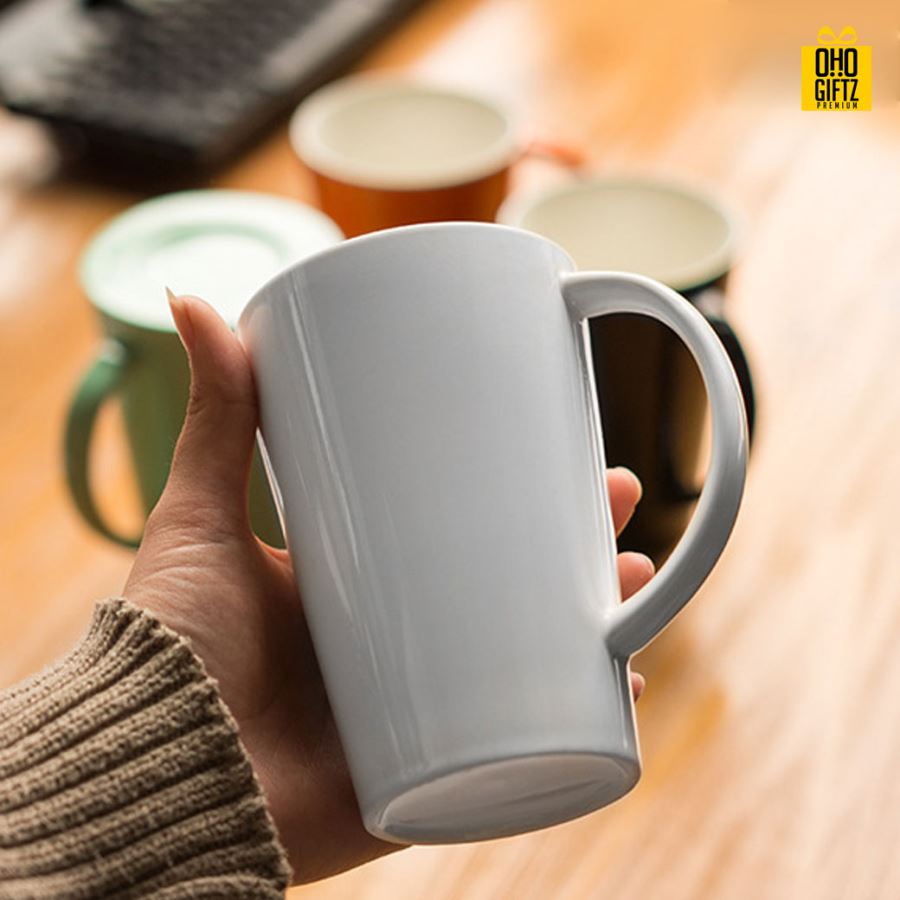 แก้วมัคพร้อมฝาปิด สกรีนชื่อ สกรีนโลโก้ทำเป็นของพรีเมี่ยมได้ 