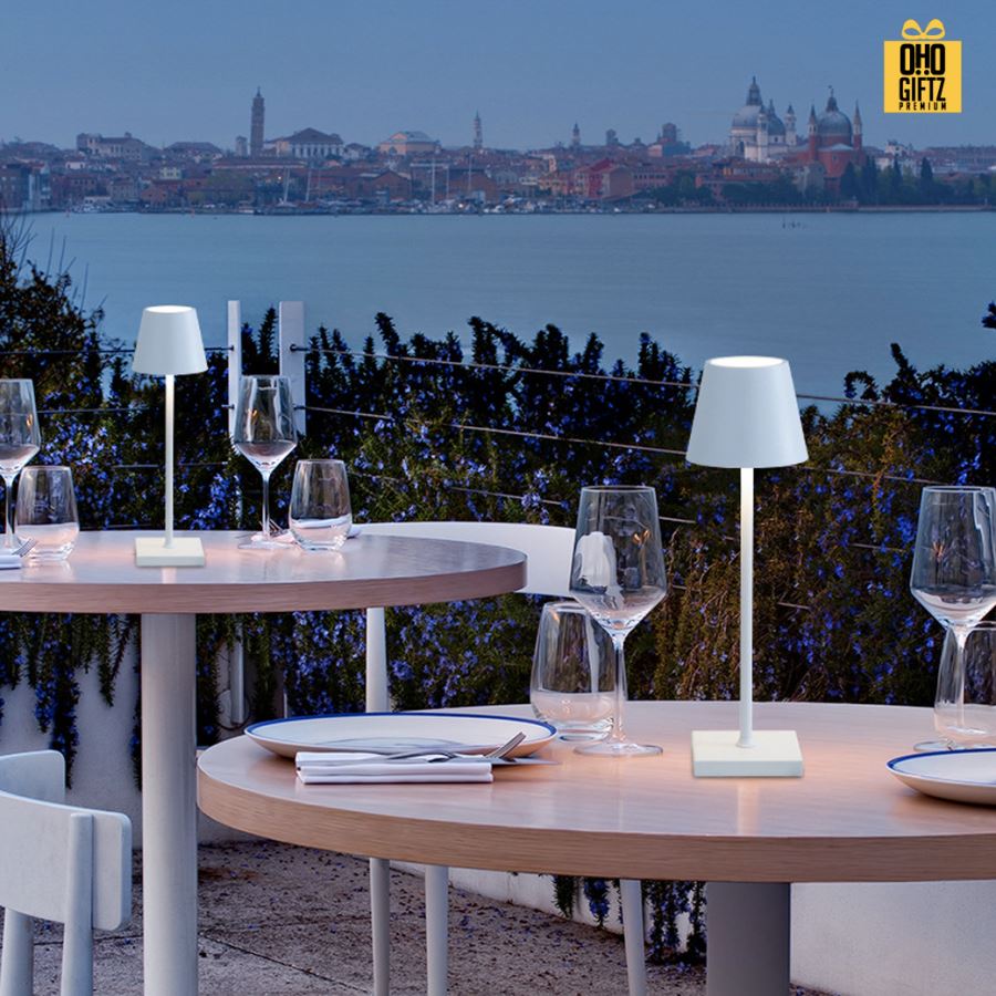 โคมไฟตั้งโต๊ะ สกรีนโลโก้ ทำเป็นของพรีเมี่ยม ของที่ระลึกได้