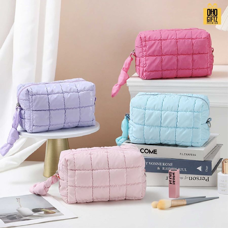 กระเป๋าเครื่องสำอางผ้าบุนวม ผลิตโลโก้ ติดลาเบล ทำเป็นของพรีเมี่ยม