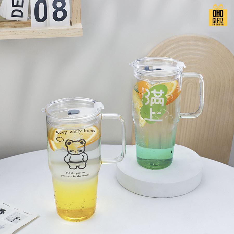 แก้วใสมีหู มีฝาปิดล็อค สกรีนโลโก้  ทำเป็นของพรีเมี่ยมได้