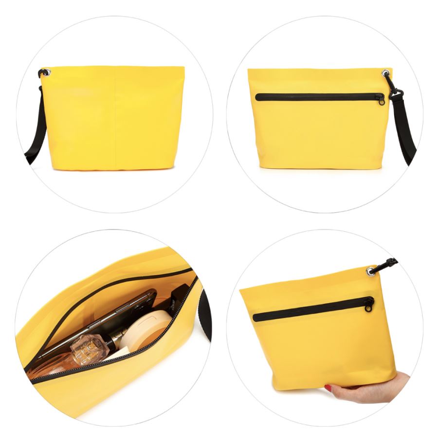 กระเป๋าพลาสติกกันน้ำ สกรีนโลโก้ ทำเป็นของพรีเมี่ยม