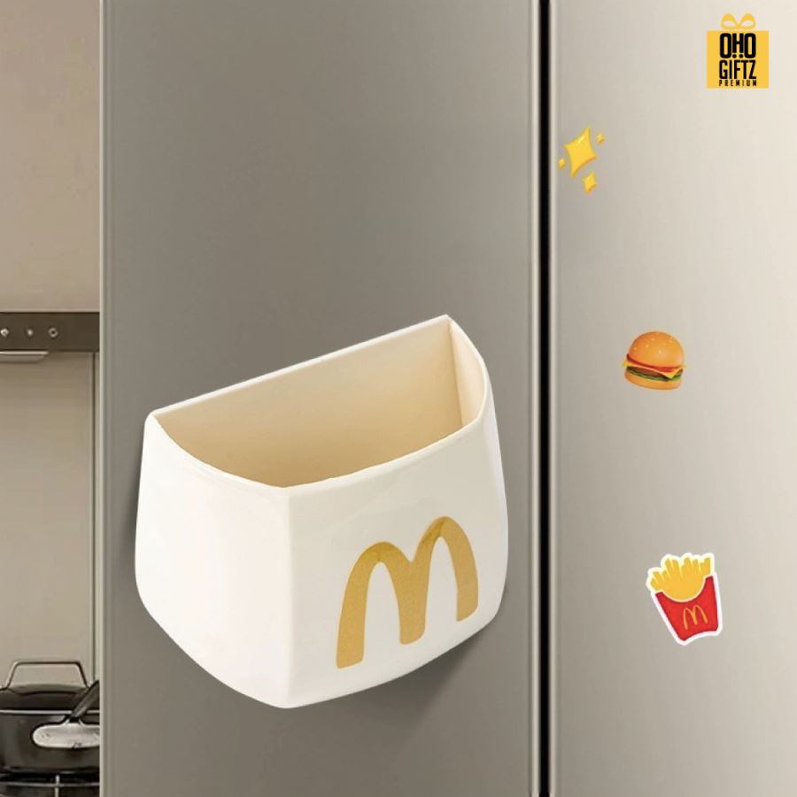 ชุดตัวหนีบถุงขนมเฟรนซ์ฟรายซ์ พร้อมกล่องใส่ เป็นแม่เหล็กติดตู้เย็นได้  สกรีนโลโก้ ทำเป็นของพรีเมี่ยมได้