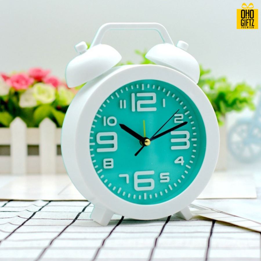 นาฬิกาตั้งโต๊ะทรงกลมสีสดใส สกรีนโลโก้ ทำเป็นของพรีเมี่ยมได้