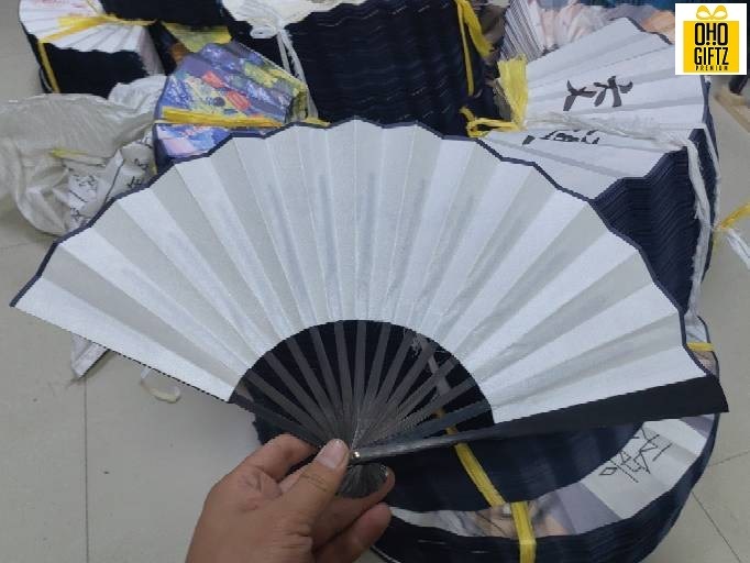 พัดจีน พิมพ์โฆษณาโลโก้จากโรงงาน สกรีนภาพ ทำเป็นสินค้าพรีเมี่ยม ของชำร่วย ของที่ระลึก