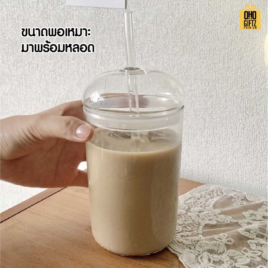 แก้วน้ำทรงมน พร้อมหลอด สกรีนชื่อ สกรีนโลโก้ ทำเป็นของพรีเมี่ยมได้