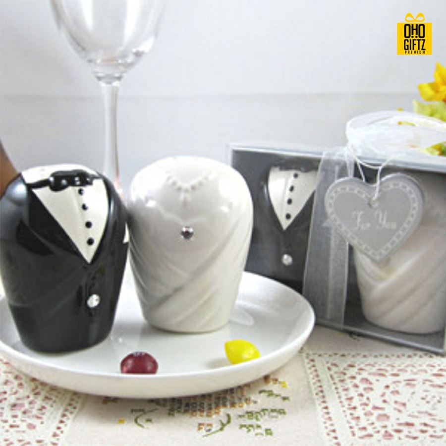 รวมเซตที่ใส่เครื่องปรุง พิมพ์สติกเกอร์ชื่อฟรี ทำเป็นของพรีเมี่ยม ของชำร่วยงานเเต่งงานได้