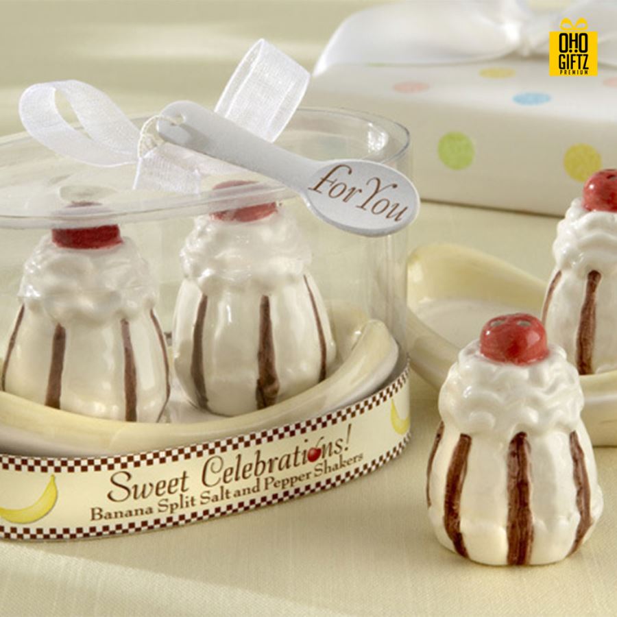 รวมเซตที่ใส่เครื่องปรุง พิมพ์สติกเกอร์ชื่อฟรี ทำเป็นของพรีเมี่ยม ของชำร่วยงานเเต่งงานได้