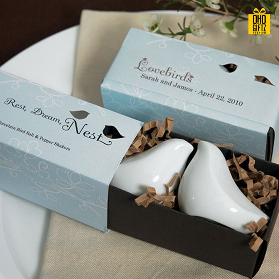 รวมเซตที่ใส่เครื่องปรุง พิมพ์สติกเกอร์ชื่อฟรี ทำเป็นของพรีเมี่ยม ของชำร่วยงานเเต่งงานได้