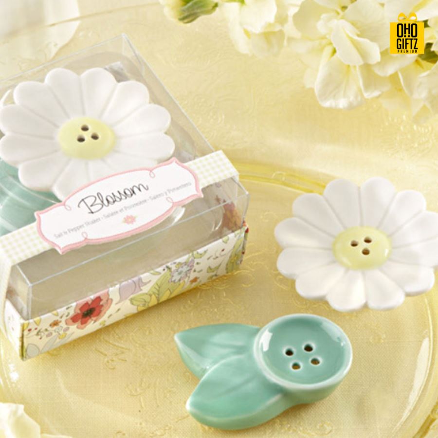 รวมเซตที่ใส่เครื่องปรุง พิมพ์สติกเกอร์ชื่อฟรี ทำเป็นของพรีเมี่ยม ของชำร่วยงานเเต่งงานได้