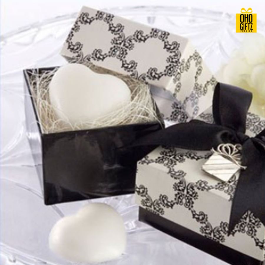 รวมเซตสบู่ พิมพ์สติกเกอร์ชื่อฟรี ทำเป็นของพรีเมี่ยม ของชำร่วยงานเเต่งงานได้